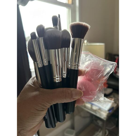 Professional Makeup Brushes Set 2 Blender Sponge With Beauty Paper Case - Picture 2 of 5